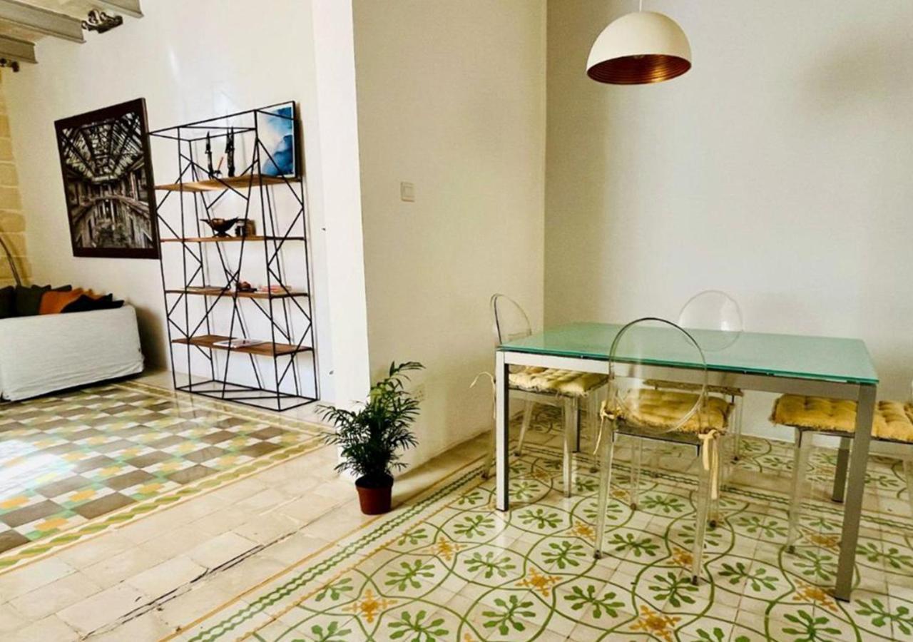 Deluxe One Bedroom Apartment 10 Meters From Valletta Center 외부 사진
